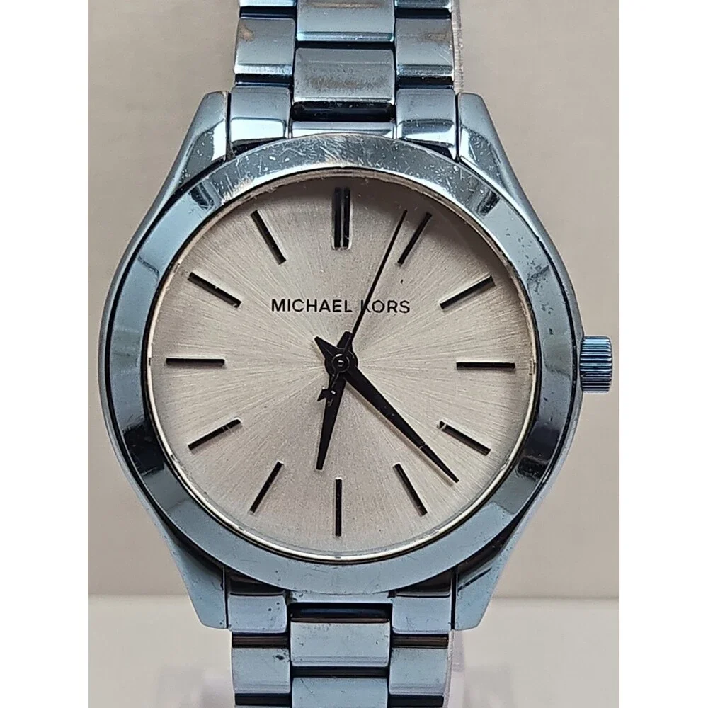 Michael Kors Runway Womens Blue Steel Silver Dial 34mm Quartz Watch New Battery